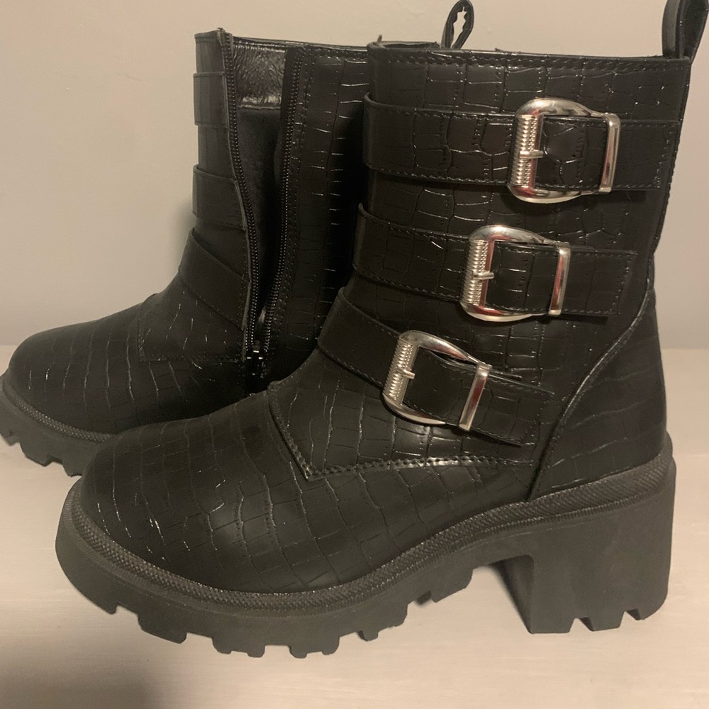 Chunky heel black boots. NWT